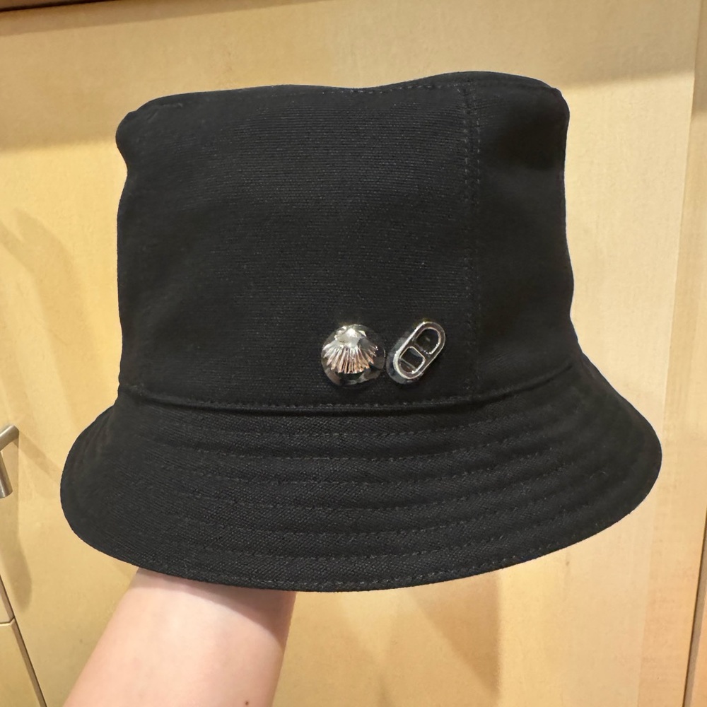 Hat